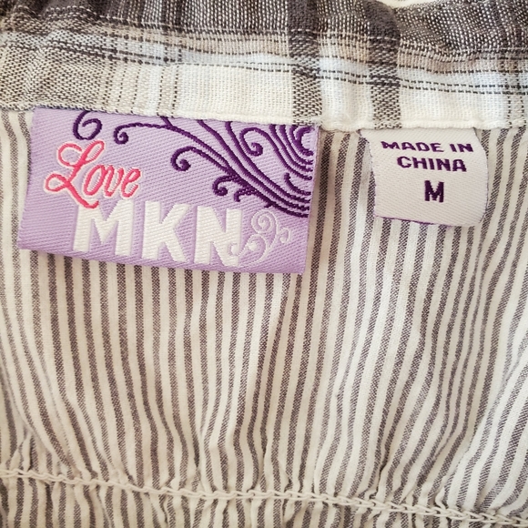 Striped button down blouse - Picture 2 of 5